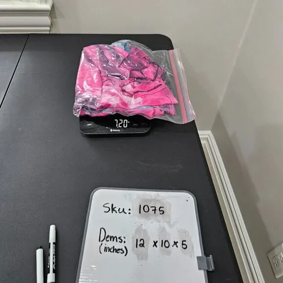 Womens Y2K Tie Dye Distressed Jean T-Shirt Plus Size 3X Pink Blue Cropped Boho - Picture 10 of 10